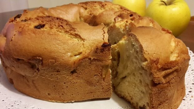 Ciambella soffice mele e uvette