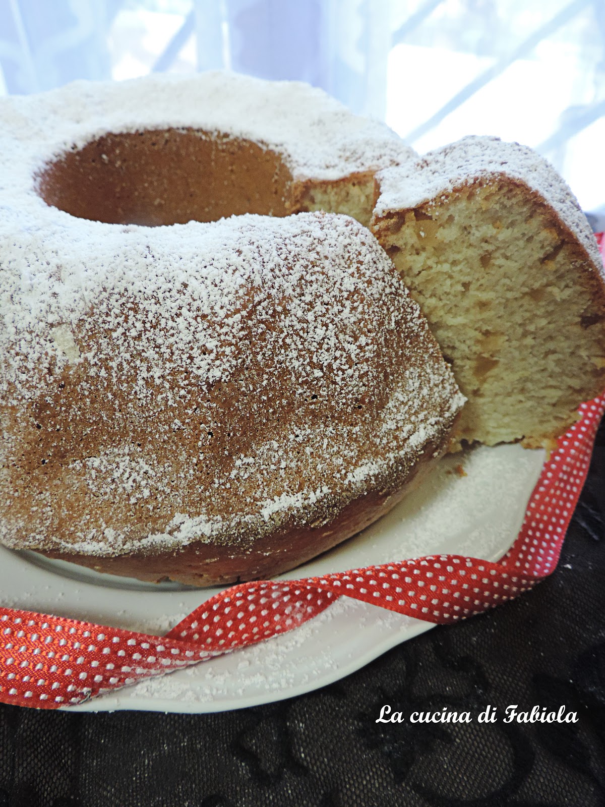 Ciambella solo albumi e yogurt  (senza burro)