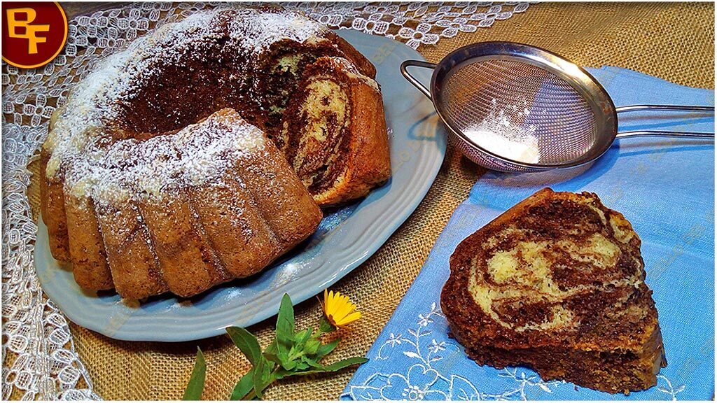 Ciambella variegata al cacao | ricetta senza bilancia