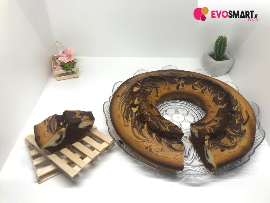 Ciambella variegata senza glutine e lattosio