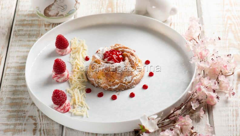 Ciambelle di colomba con spuma di mascarpone: dolce di pasqua