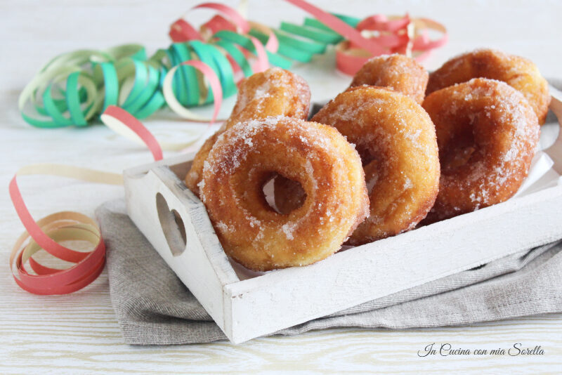 Ciambelle fritte di carnevale