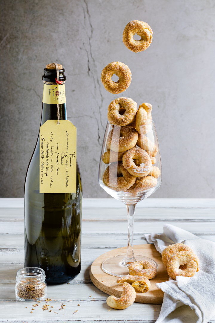 Ciambelline al vino bianco