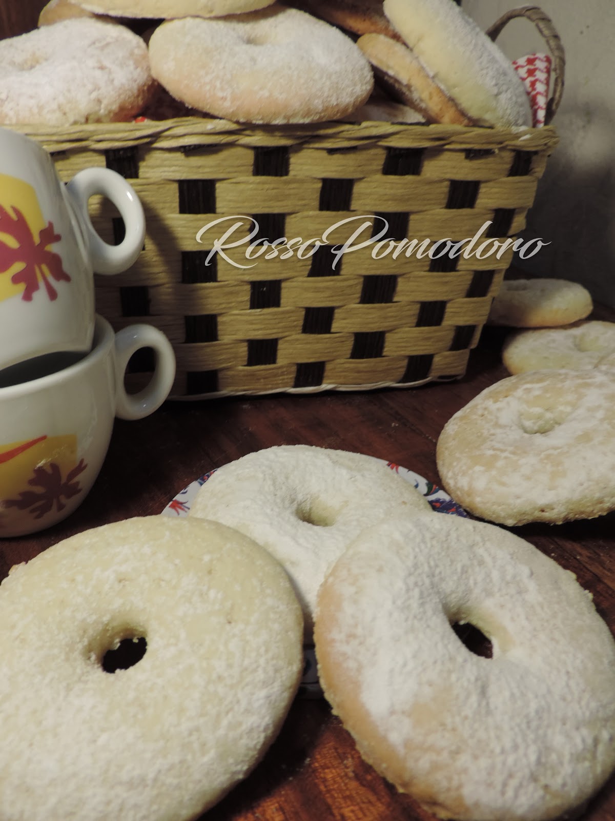 Ciambelline alla panna e mandorle (senza burro e uova)