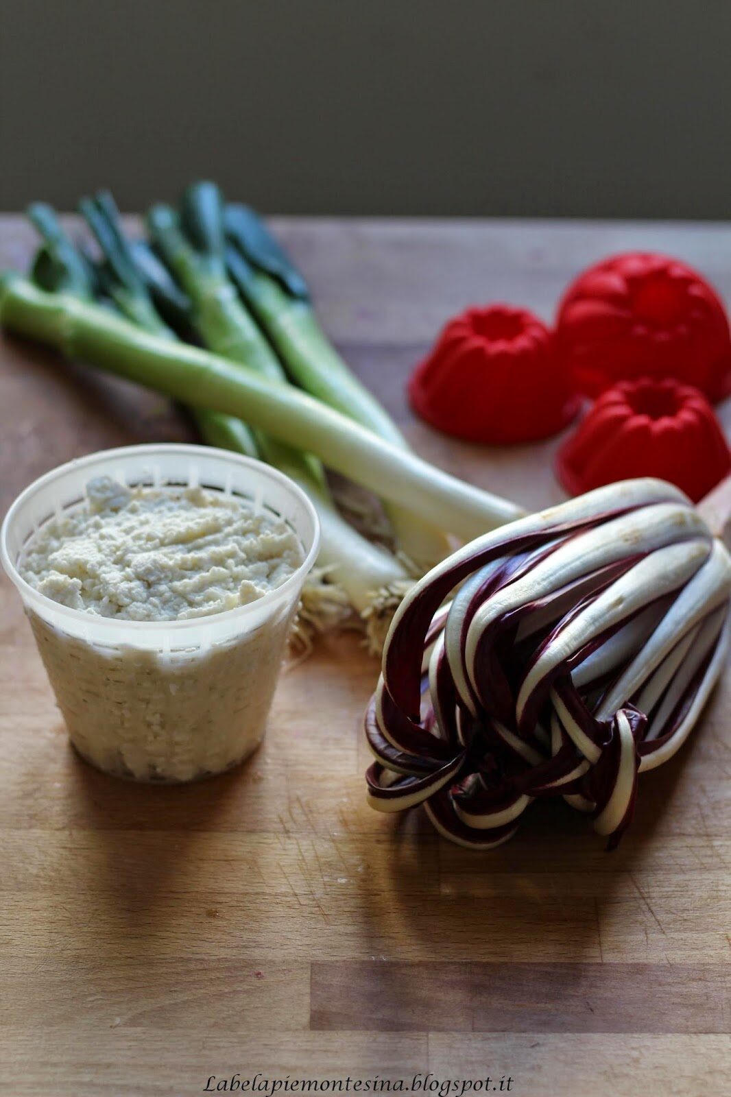 Ciambelline di radicchio trevisano profumate alla noce moscata