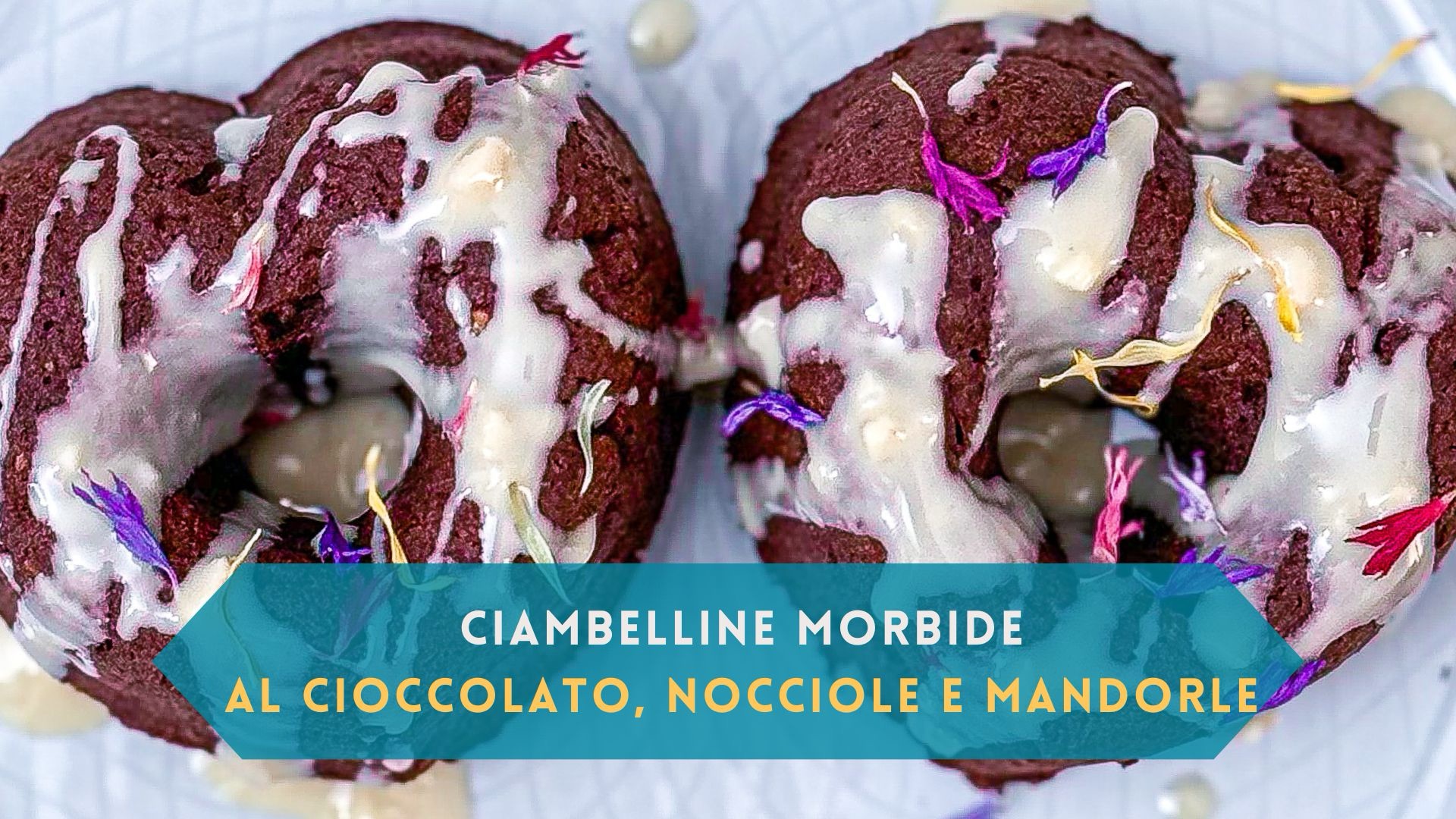 Ciambelline morbide al cioccolato, nocciole e mandorle