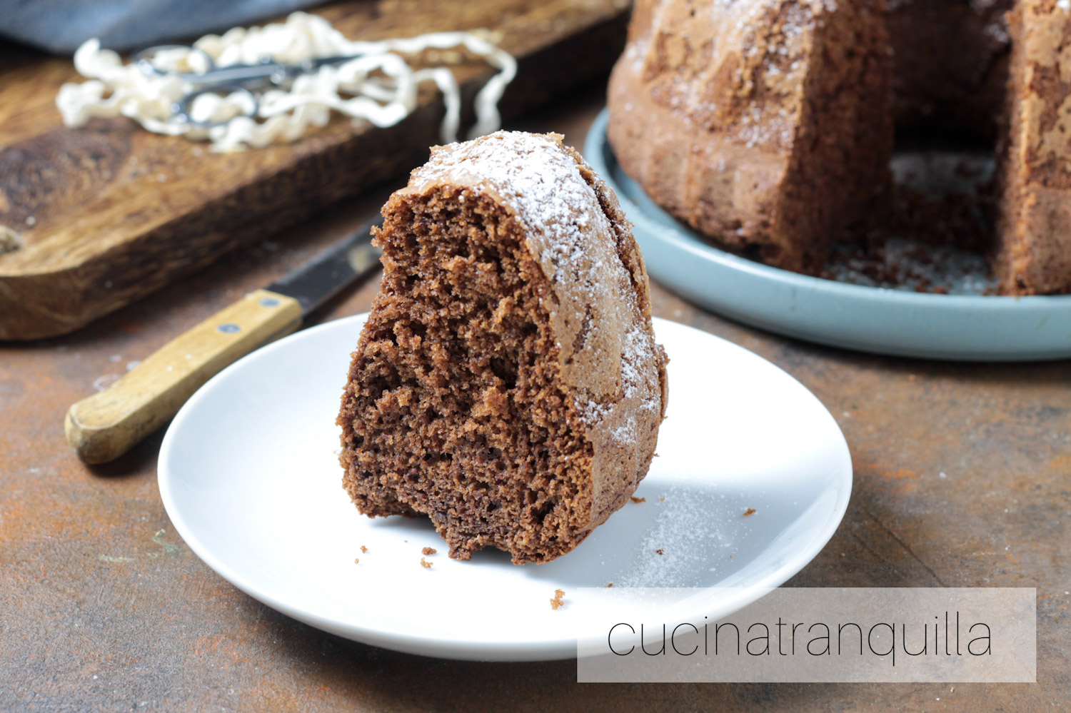 Ciambellone al cioccolato fondente fuso