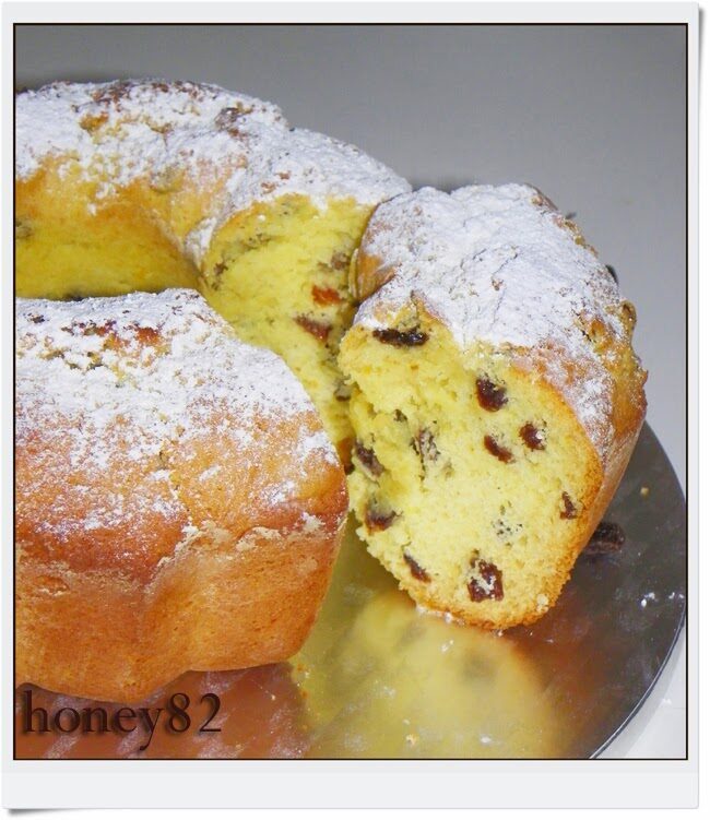 Ciambellone all’uvetta e miele