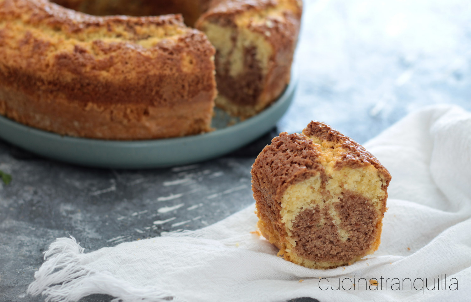 Ciambellone bicolore