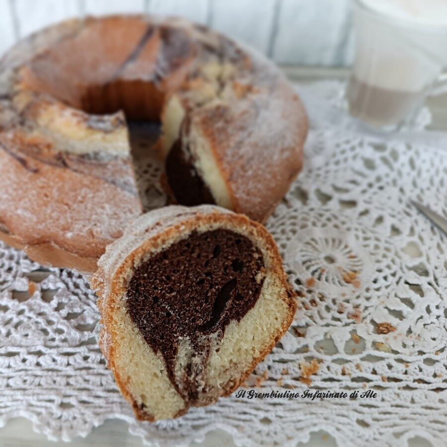 Ciambellone classico bicolore