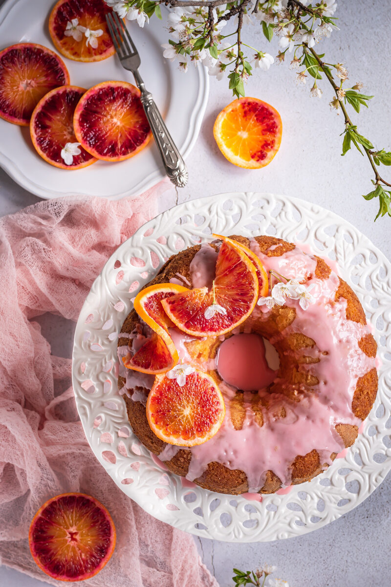 Ciambellone con glassa all’arancia