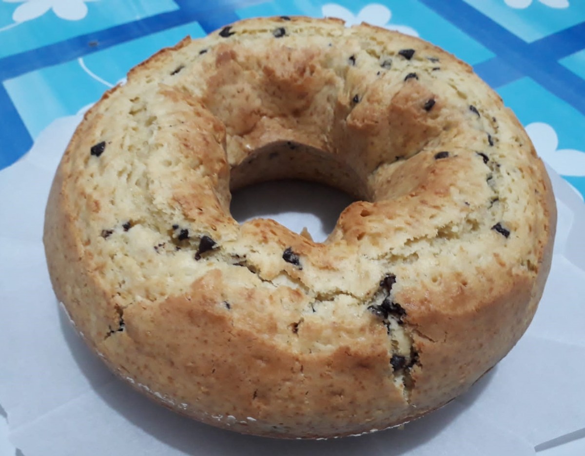 Ciambellone con le gocce di cioccolato
