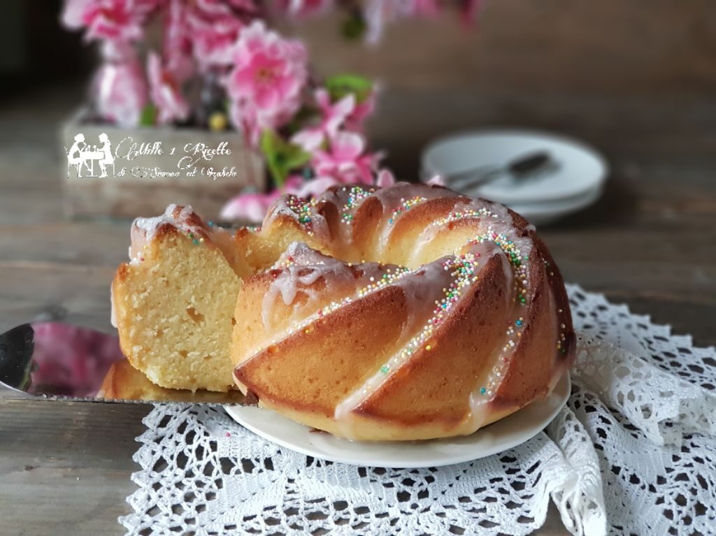 Ciambellone di ricotta soffice e umida