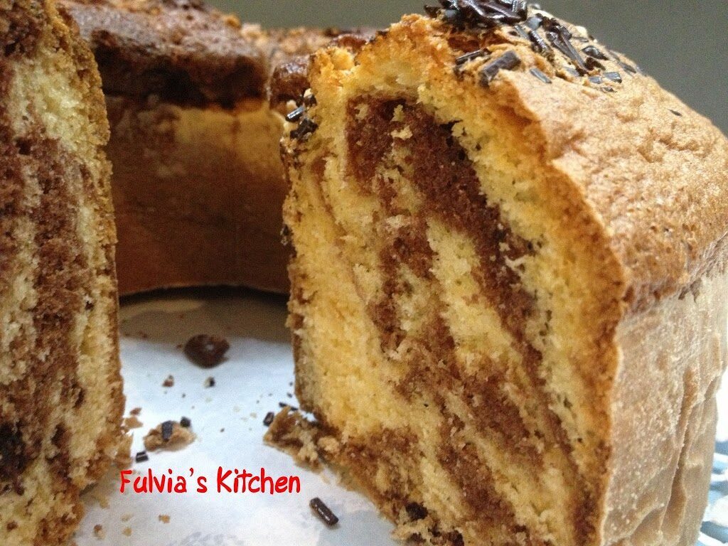 Ciambellone variegato alla nutella