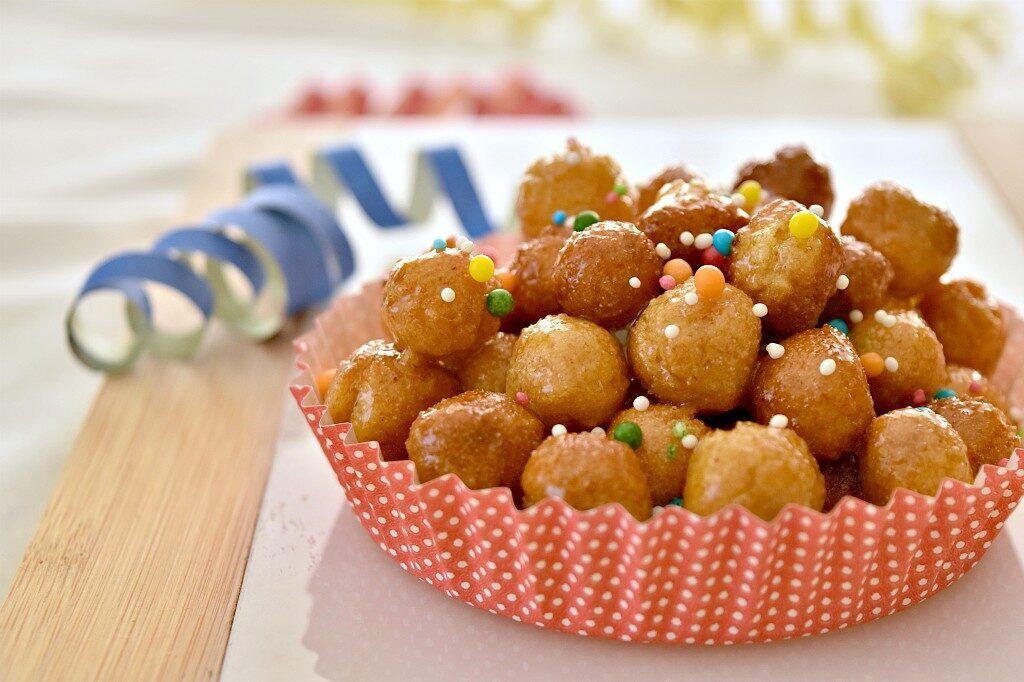 Cicerchiata, il classico dolce del carnevale abruzzese