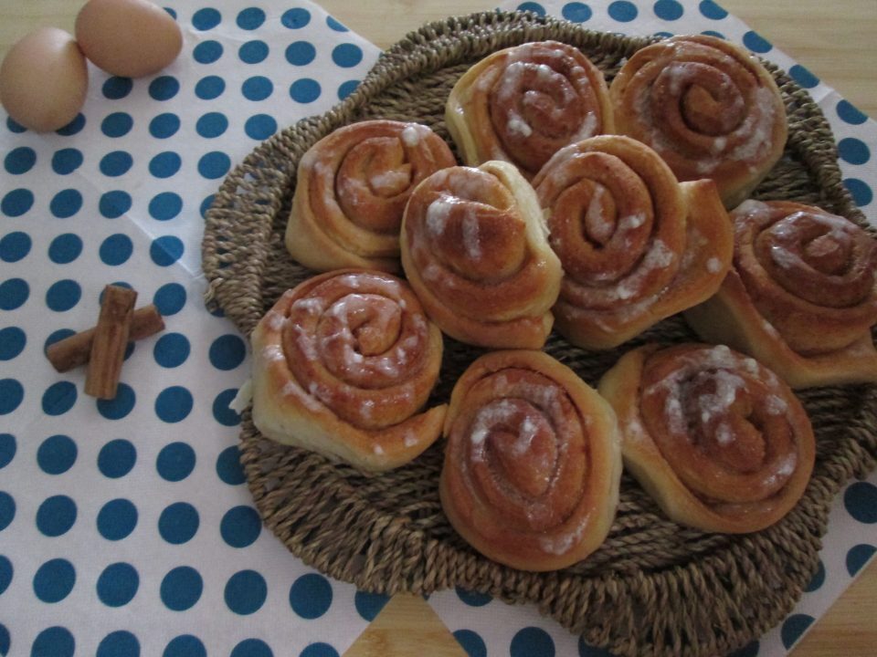 Cinnamon rolls