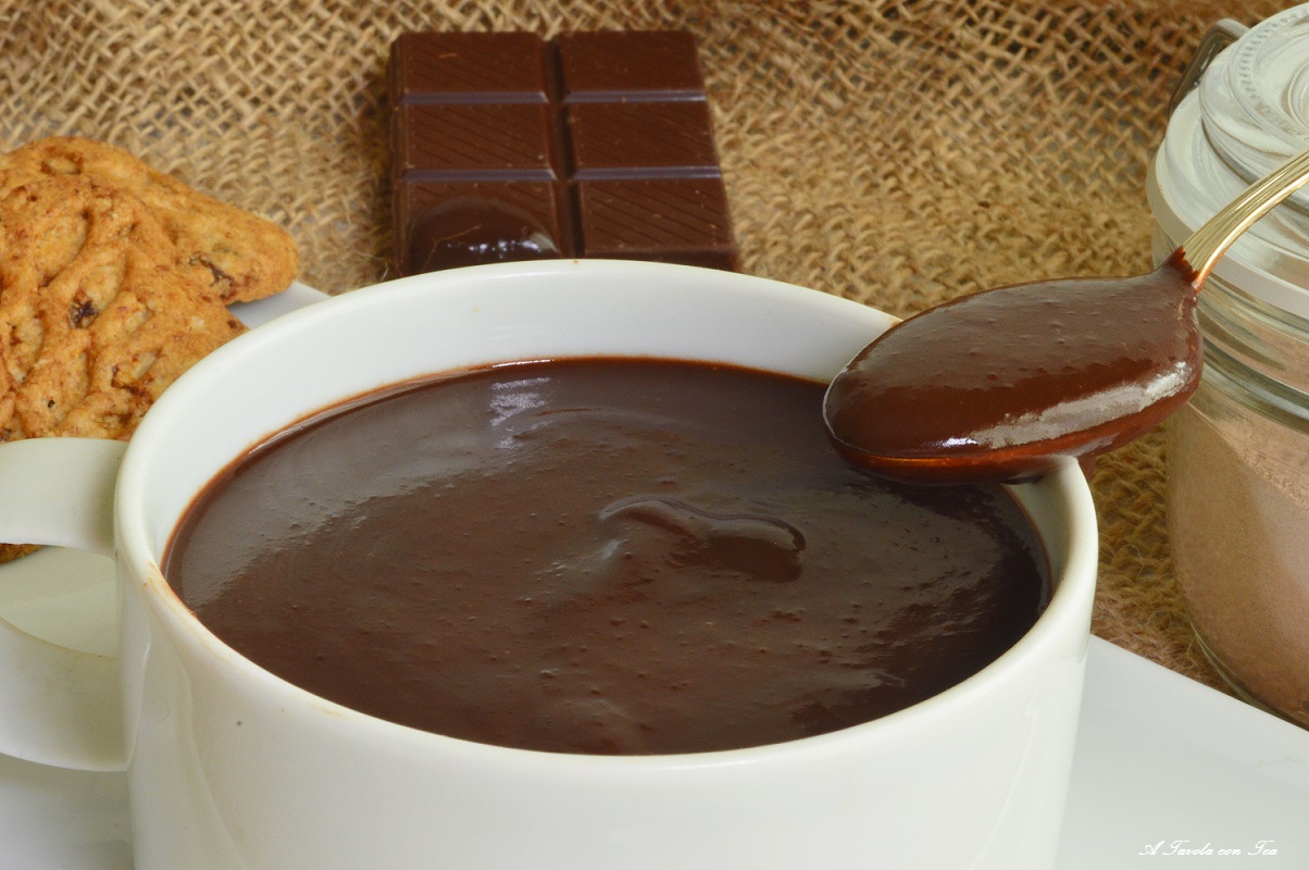 Cioccolata calda come al bar fatta in casa
