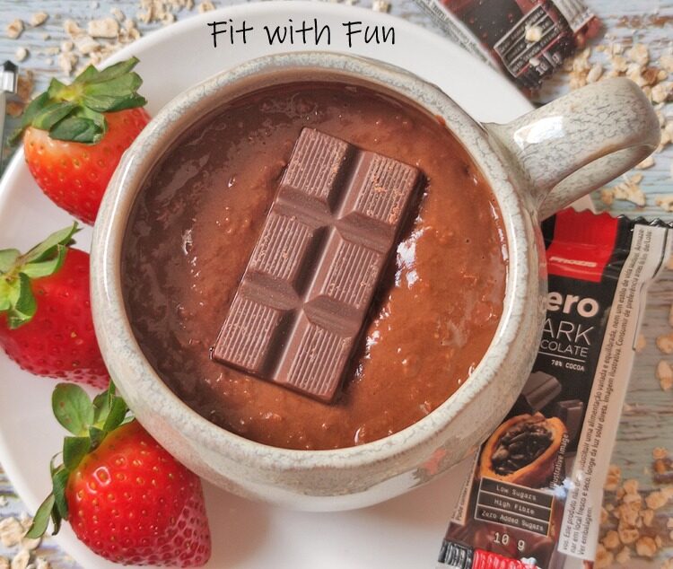 Cioccolata calda di porridge 4 ingredienti proteica senza zucchero
