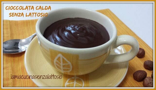 Cioccolata calda senza lattosio fatta in casa