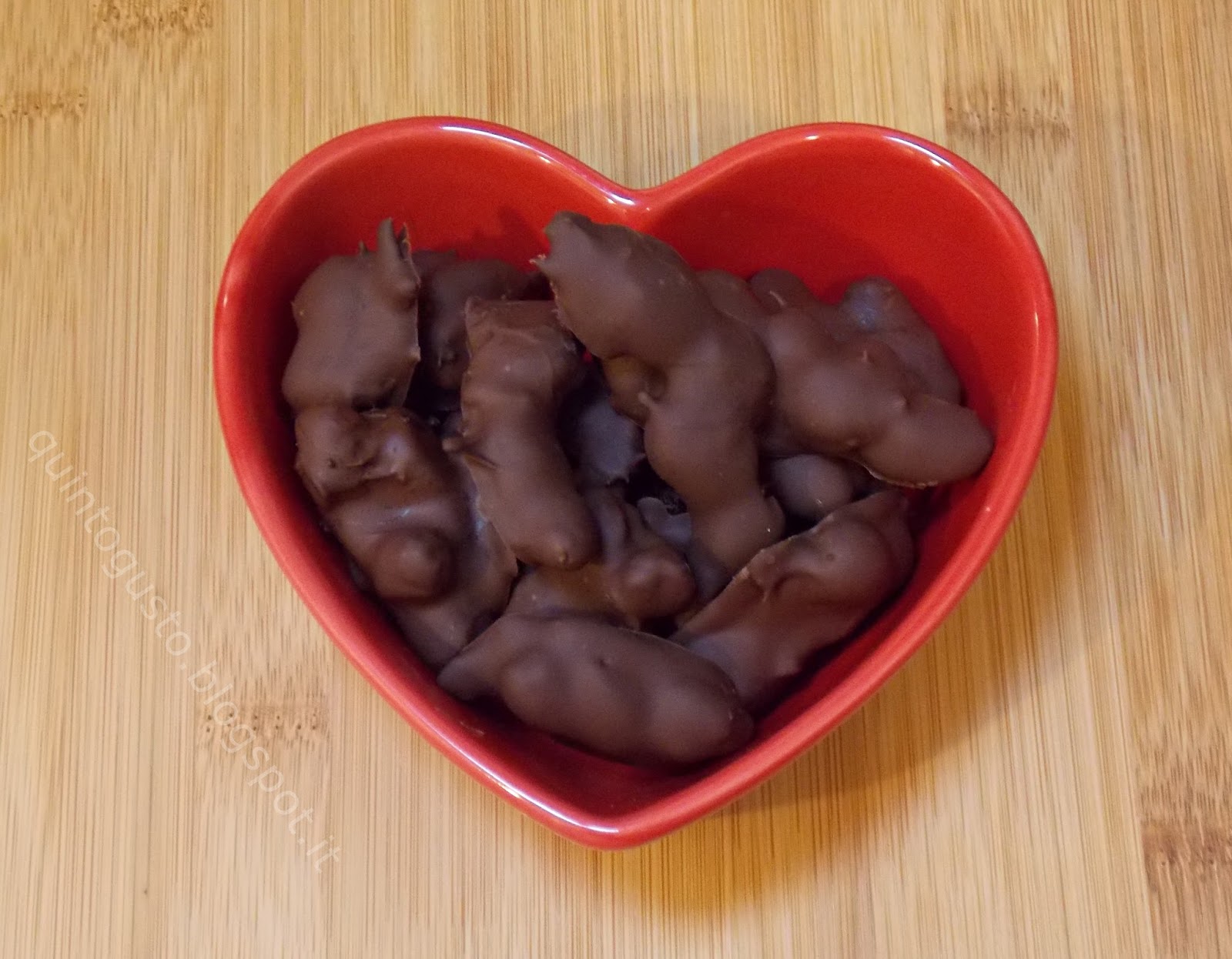 Cioccolatini di mandorle caramellate