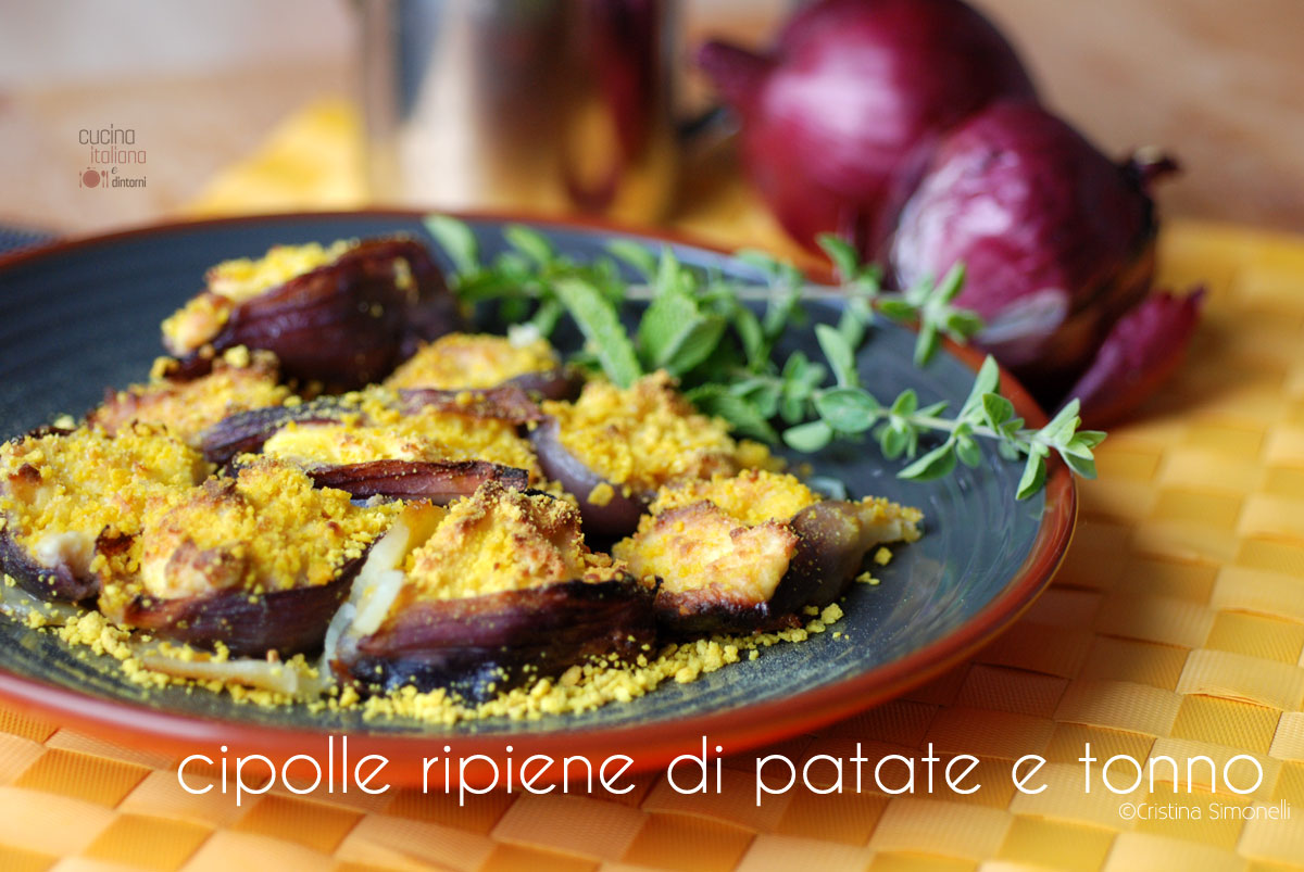 Cipolle ripiene di patate e tonno, ricetta facile
