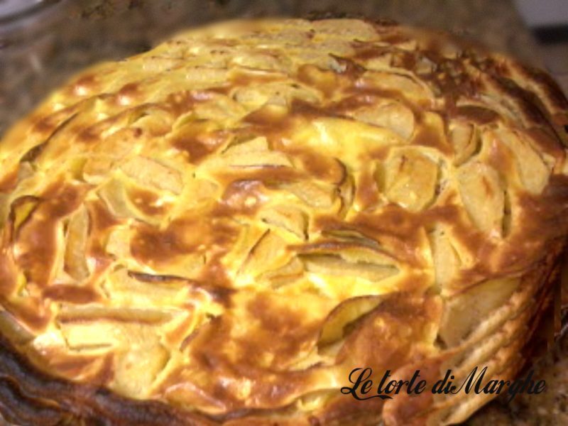 Clafoutis di mele con pasta sfoglia