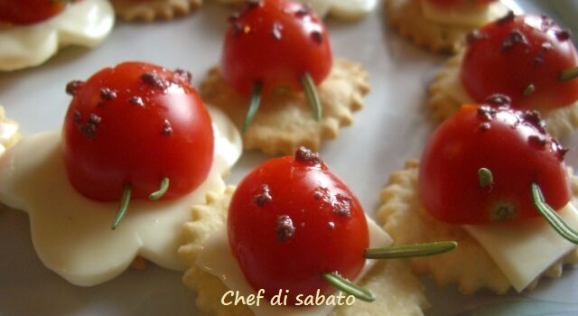 Coccinelle di pomodorini