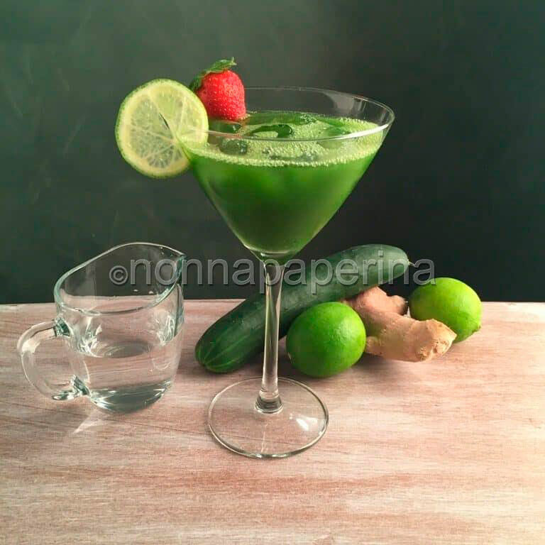 Cocktail di cetrioli e cavolo nero: il nuovo modo di gustare gli aperitivi
