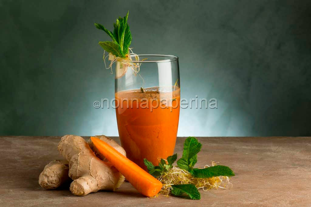 Colazione sana con estratto di carota e camu camu
