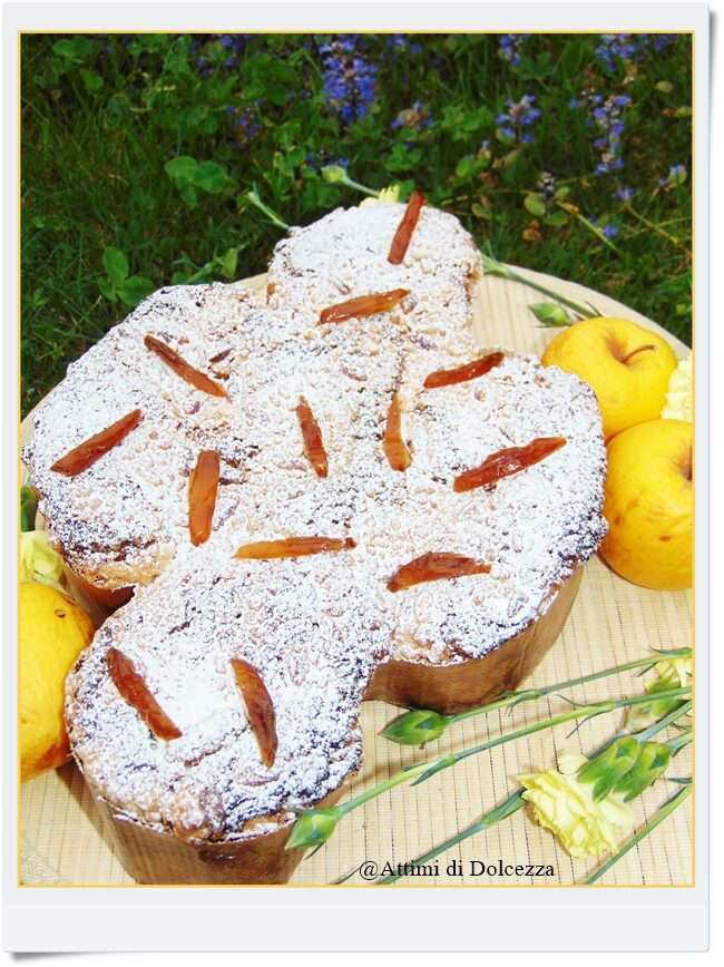 Colomba ai datteri mele e pistacchi