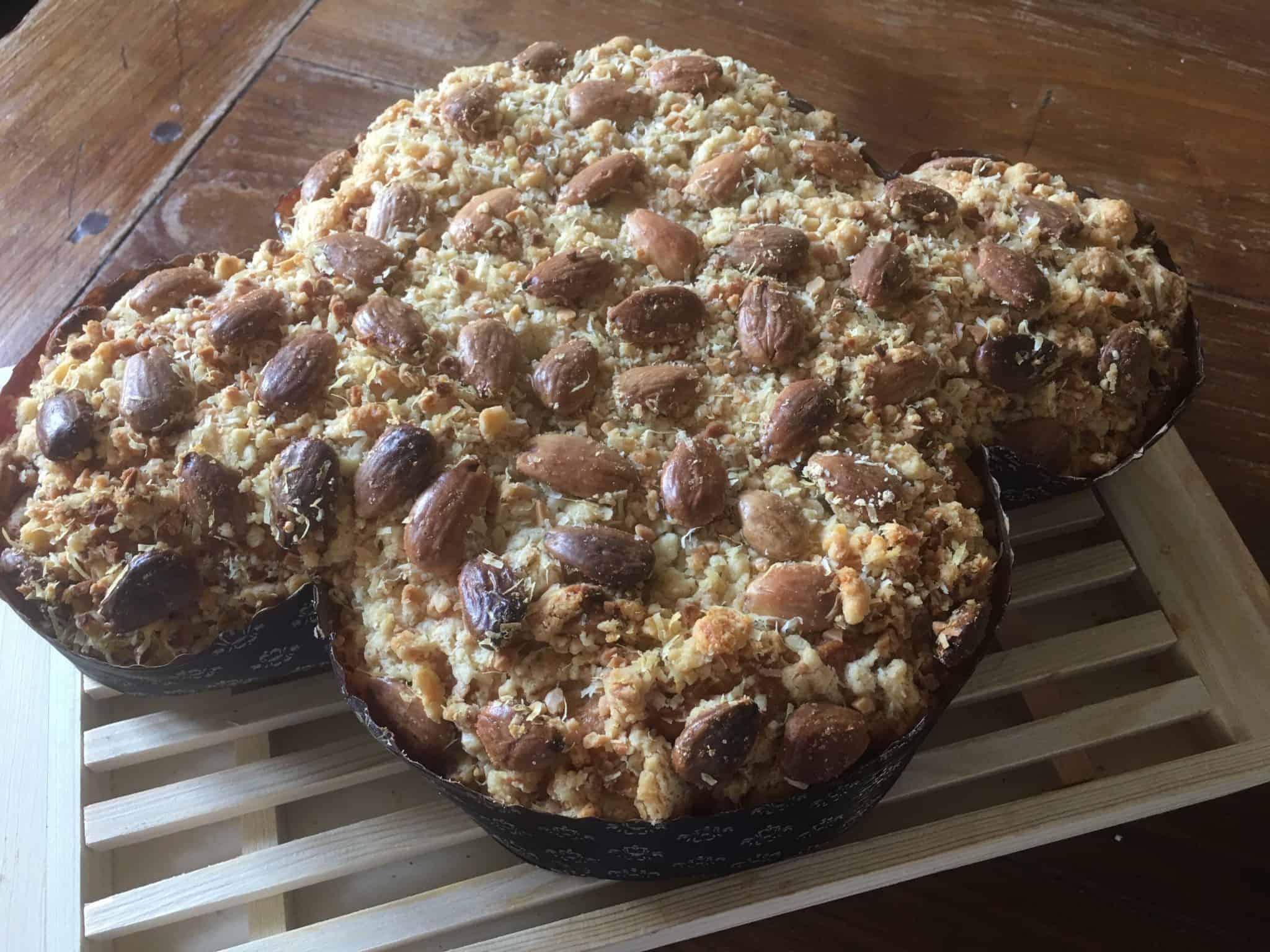 Colomba salata con salame e uova sode