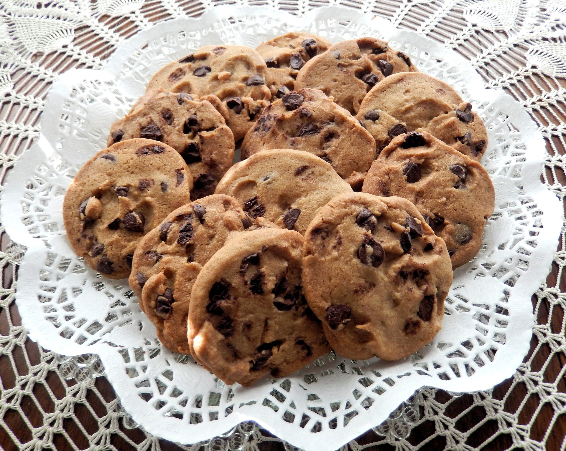 Come fare i biscotti alle gocce di cioccolato in 15 minuti