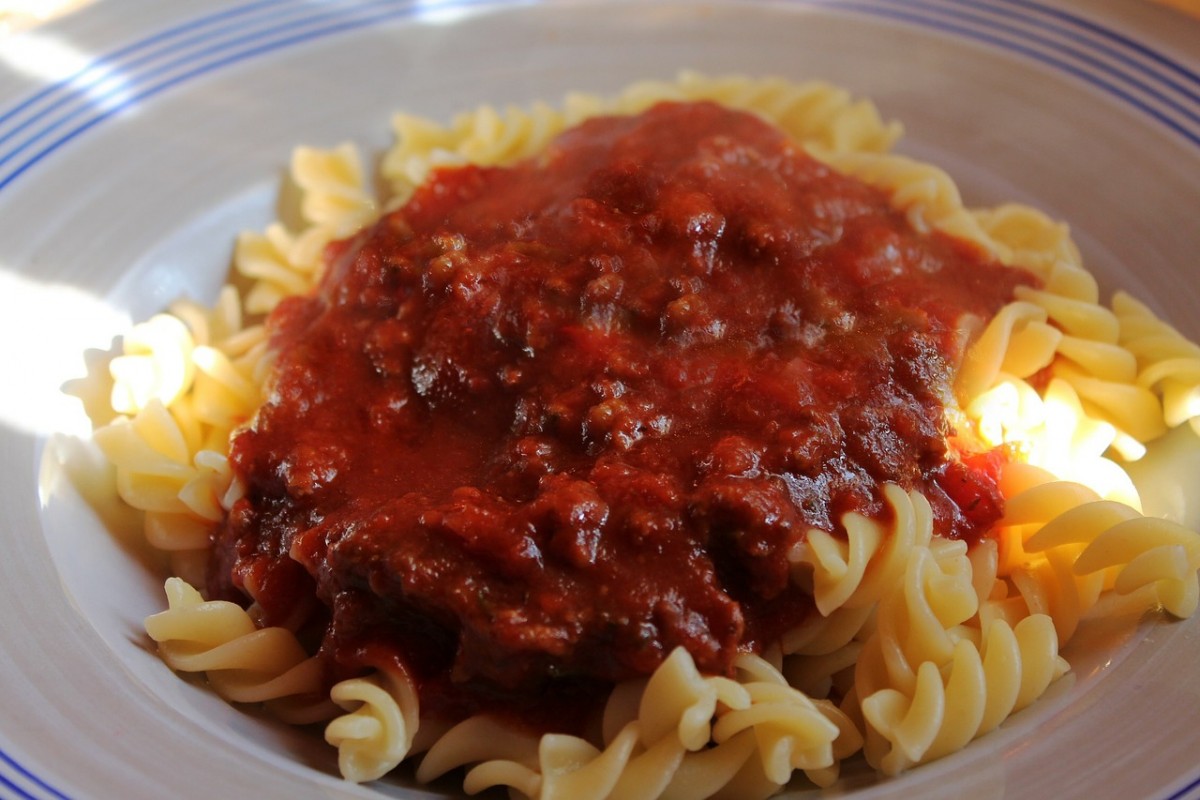 Come fare i fusilli al ragù in casa