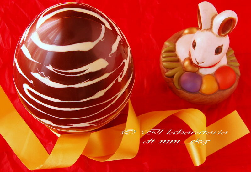COME FARE UN UOVO DI CIOCCOLATO DI PASQUA
