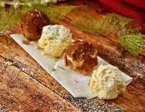 Come riciclare il pandoro (o il panettone): bon bon ripieni