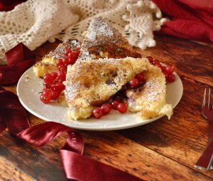 Come riciclare il pandoro: toast dolci al camembert