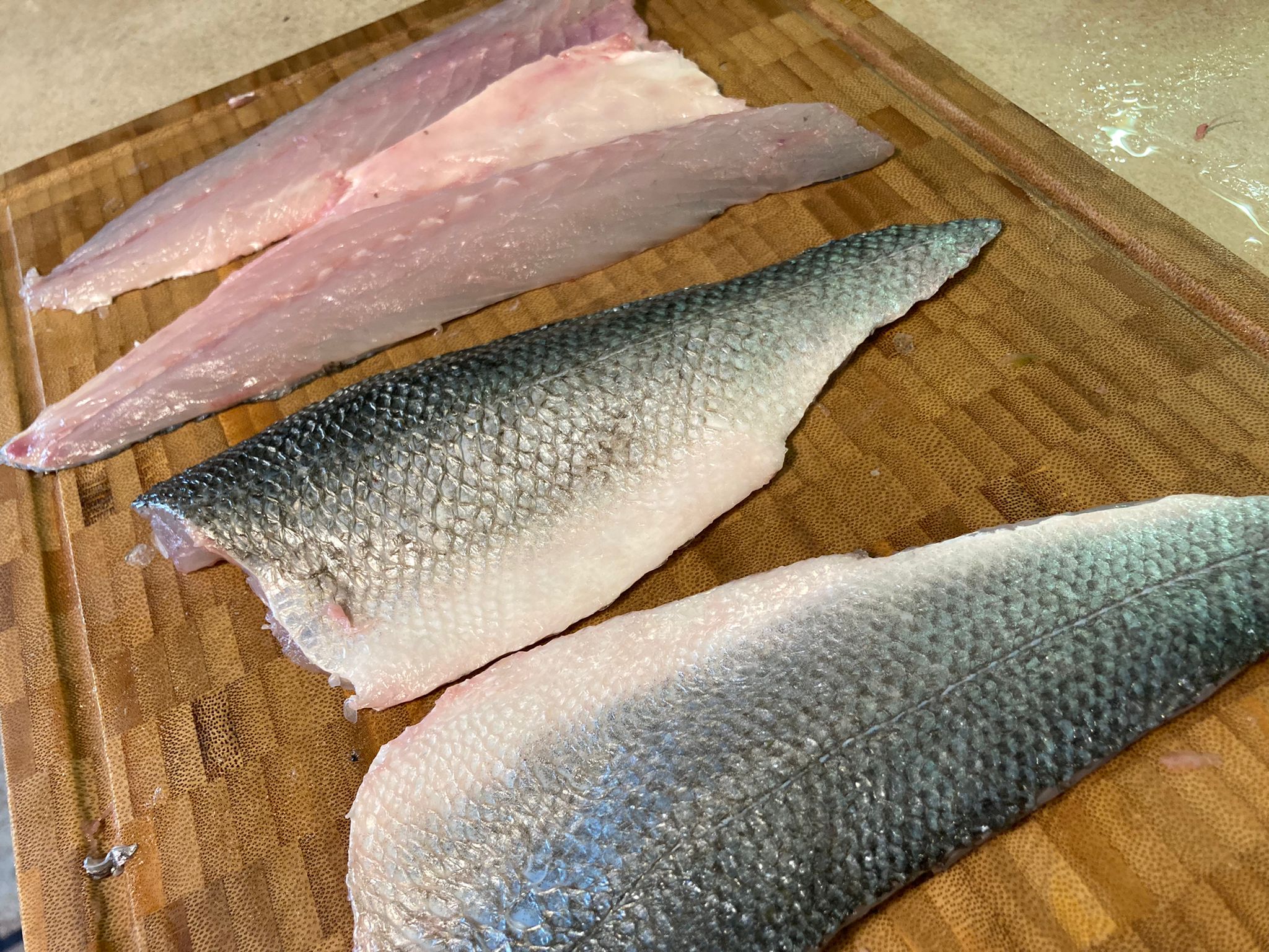 Come sfilettare il branzino