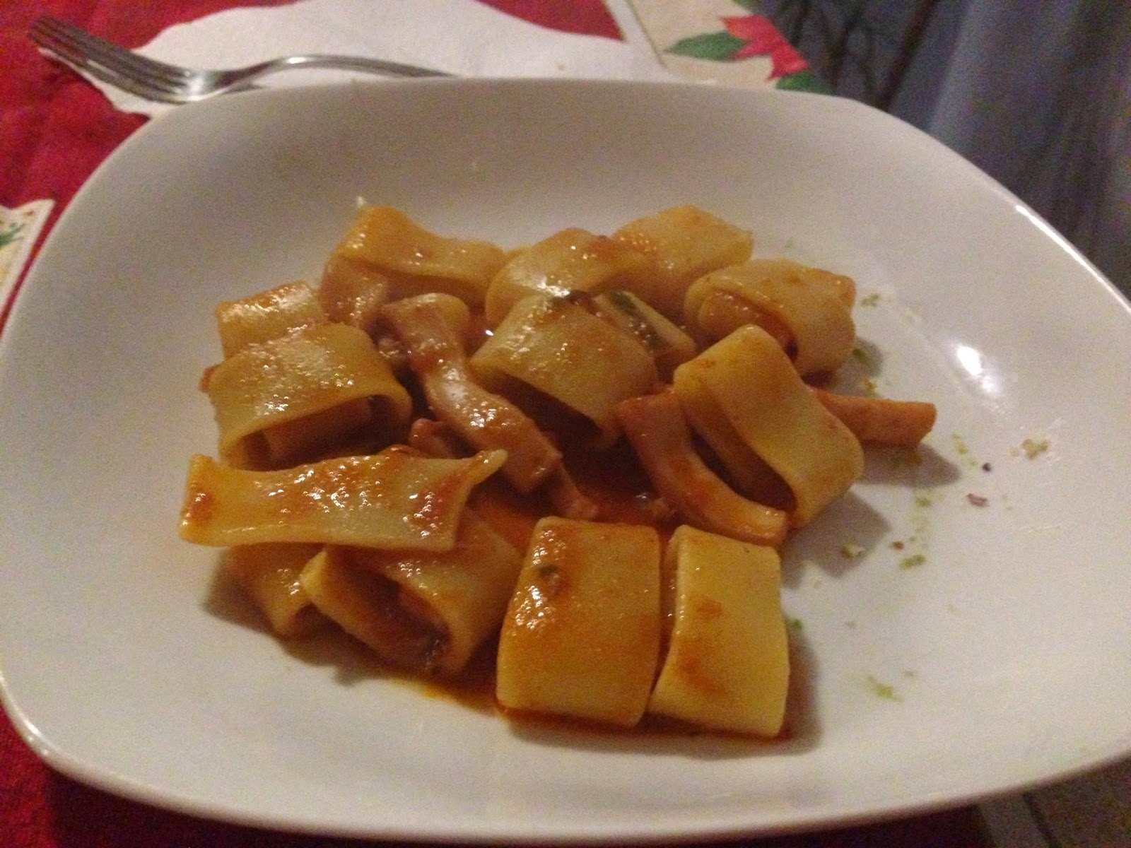Con e senza bimby, calamarata (pasta tipo paccheri con calamari in rosso)