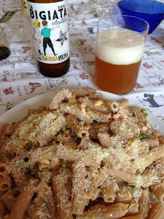 Con e senza bimby, sedani al farro con salmone e piselli