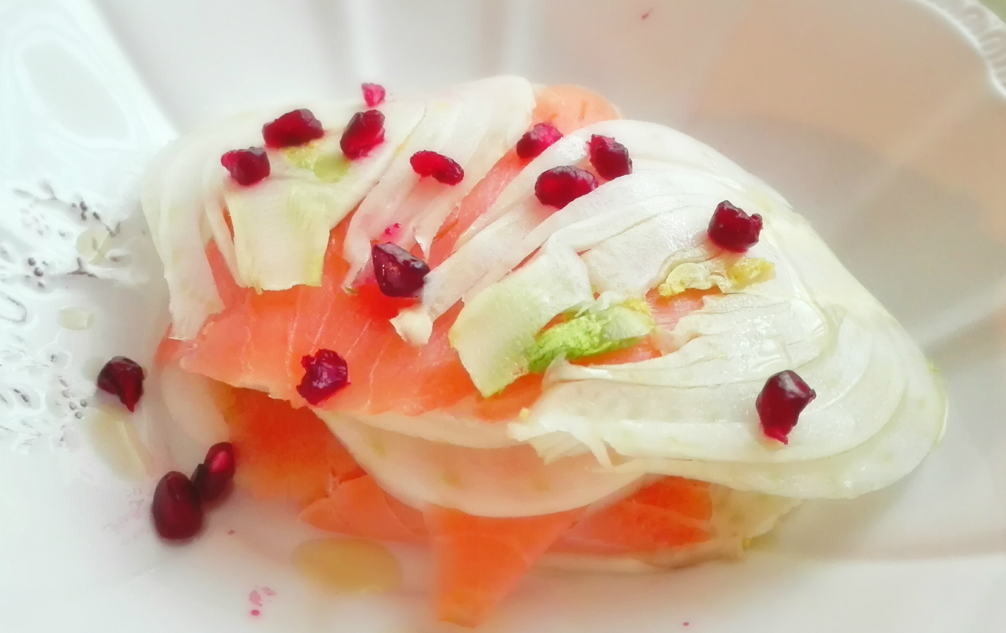 Conchiglia di salmone, finocchio e melograno