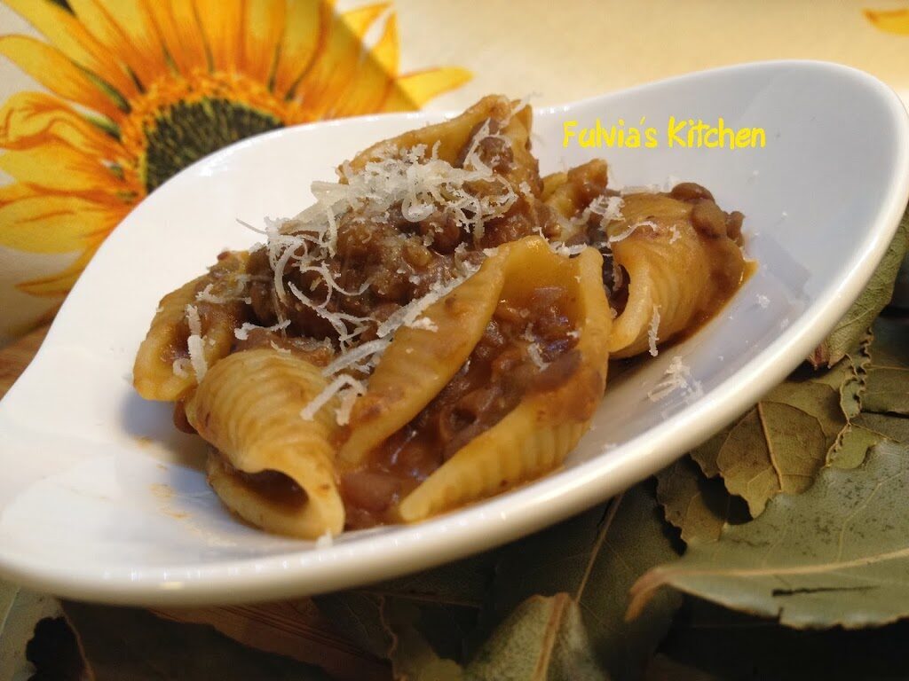 Conchiglie con lenticchie stufate
