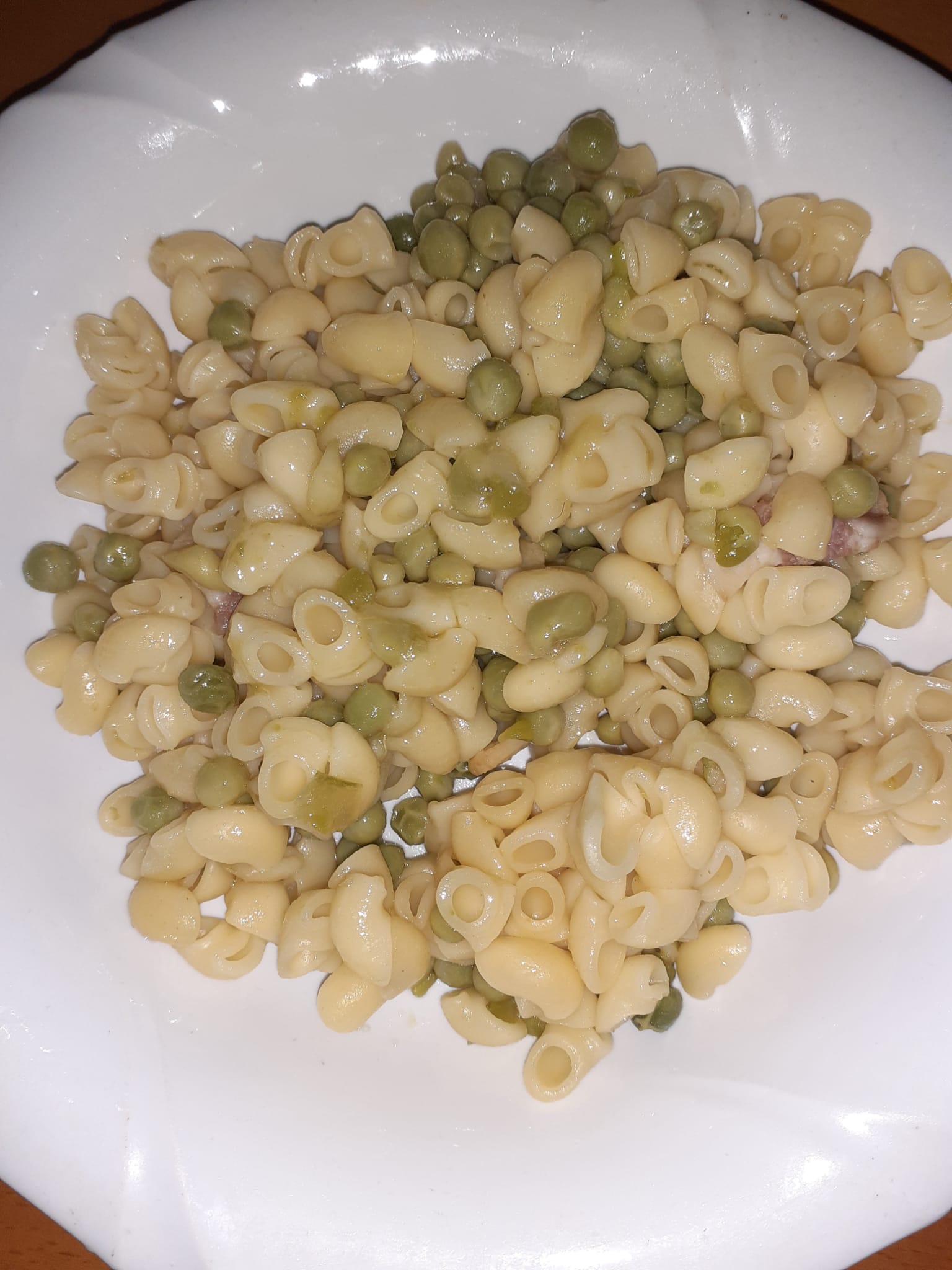 Conchigliette e pisellini novelli