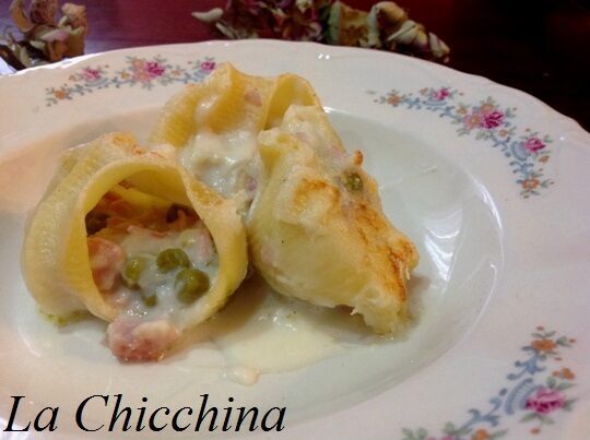 Conchiglioni al forno con prosciutto, piselli e altre bontà…