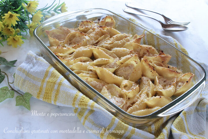 Conchiglioni gratinati con mortadella e formaggi