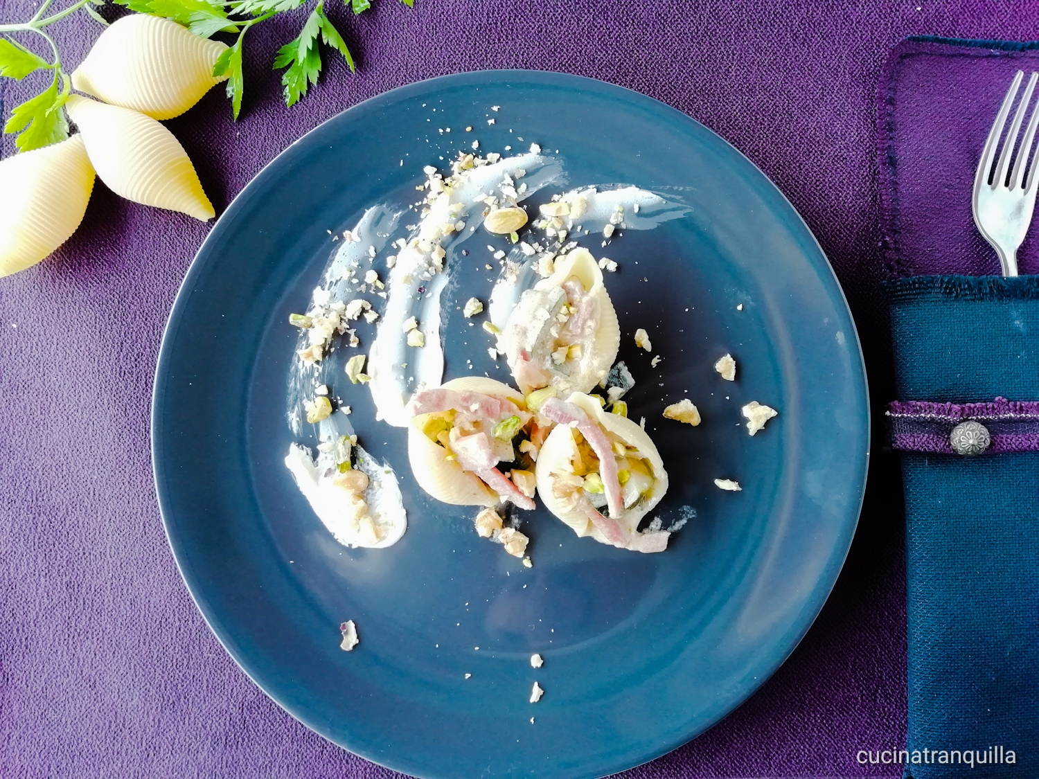 Conchiglioni ripieni