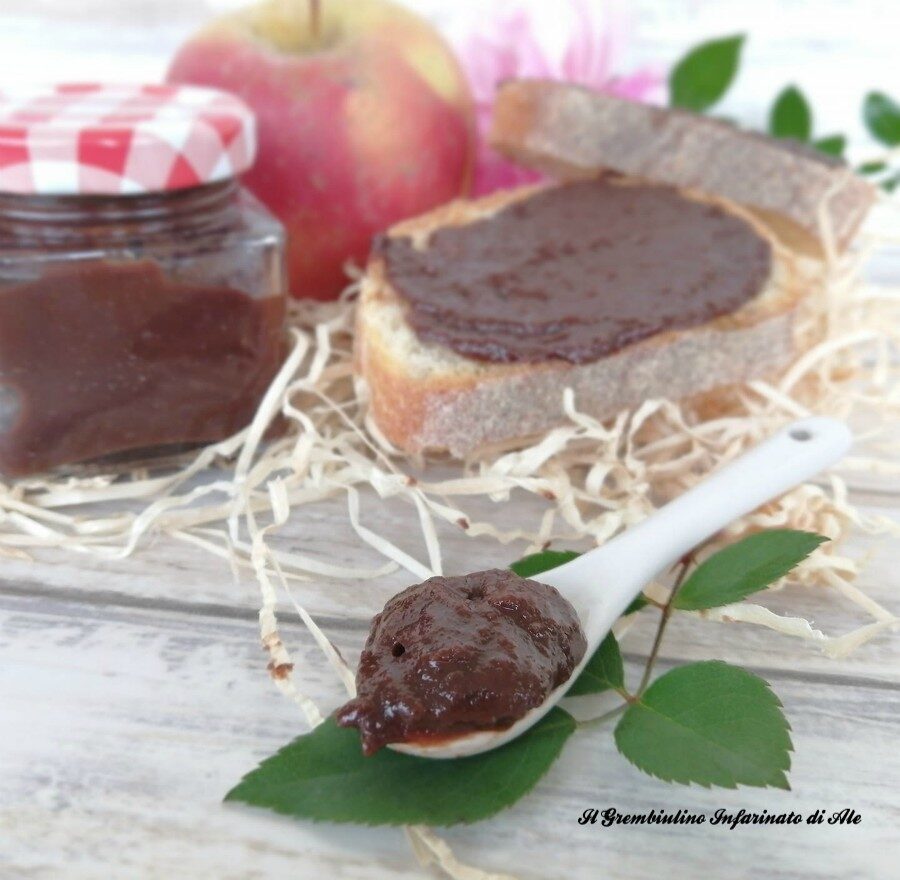 Confettura di mele e cacao