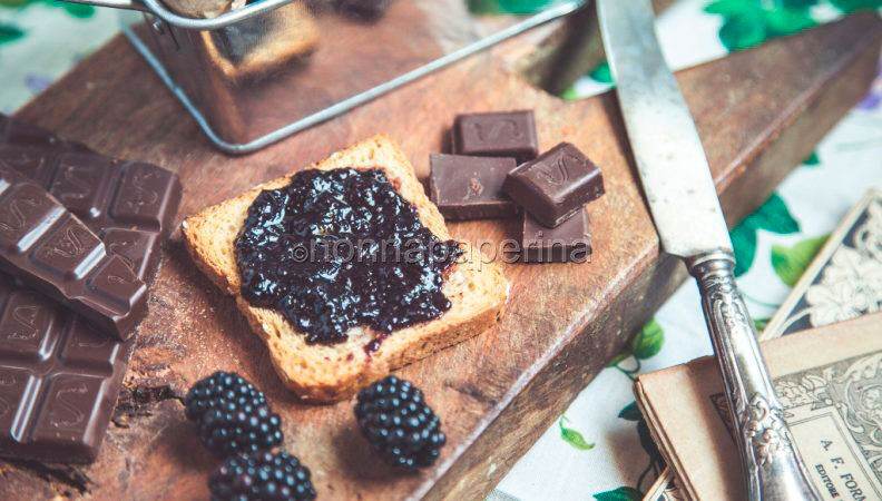 Confettura di more e cioccolato fondente , solo per le occasione speciali