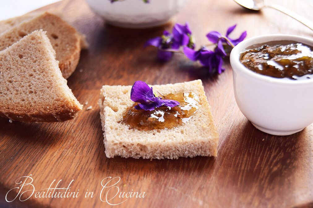 Confettura di violette per seguilestagioni
