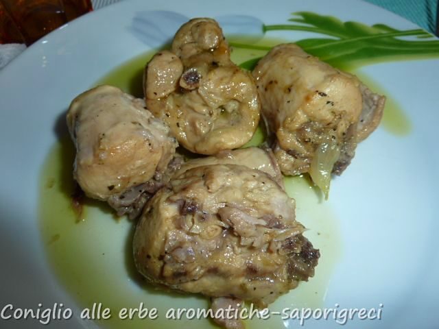Coniglio alle erbe aromatiche