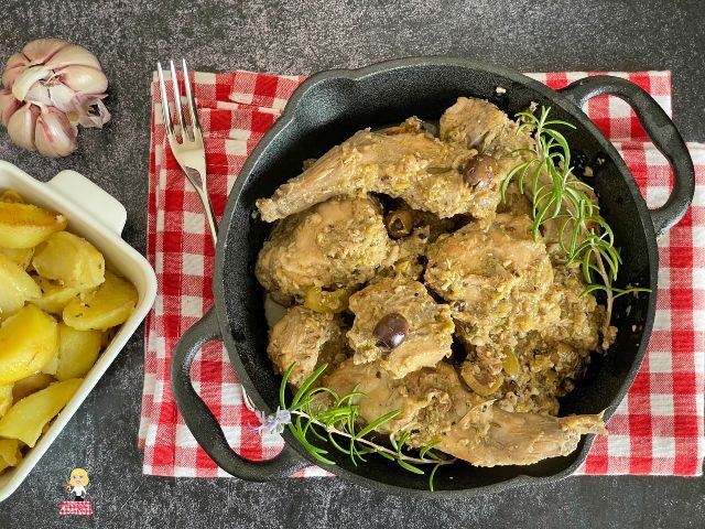 Coniglio con olive alla ligure